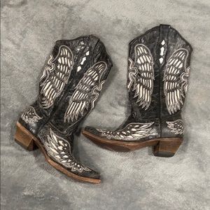 Black and White Corral Wing Boots